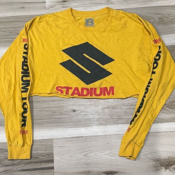 Justin Bieber Stadium Tour Long Sleeve Cropped Tee Shirt Women’s XL - Picture 1 of 3